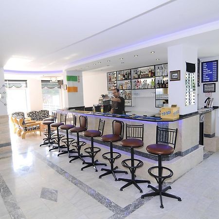 Altinbas Apart Hotel Кушадасъ Екстериор снимка