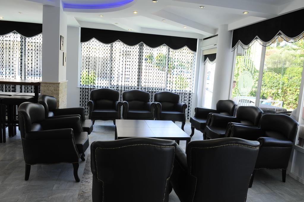 Altinbas Apart Hotel Кушадасъ Екстериор снимка