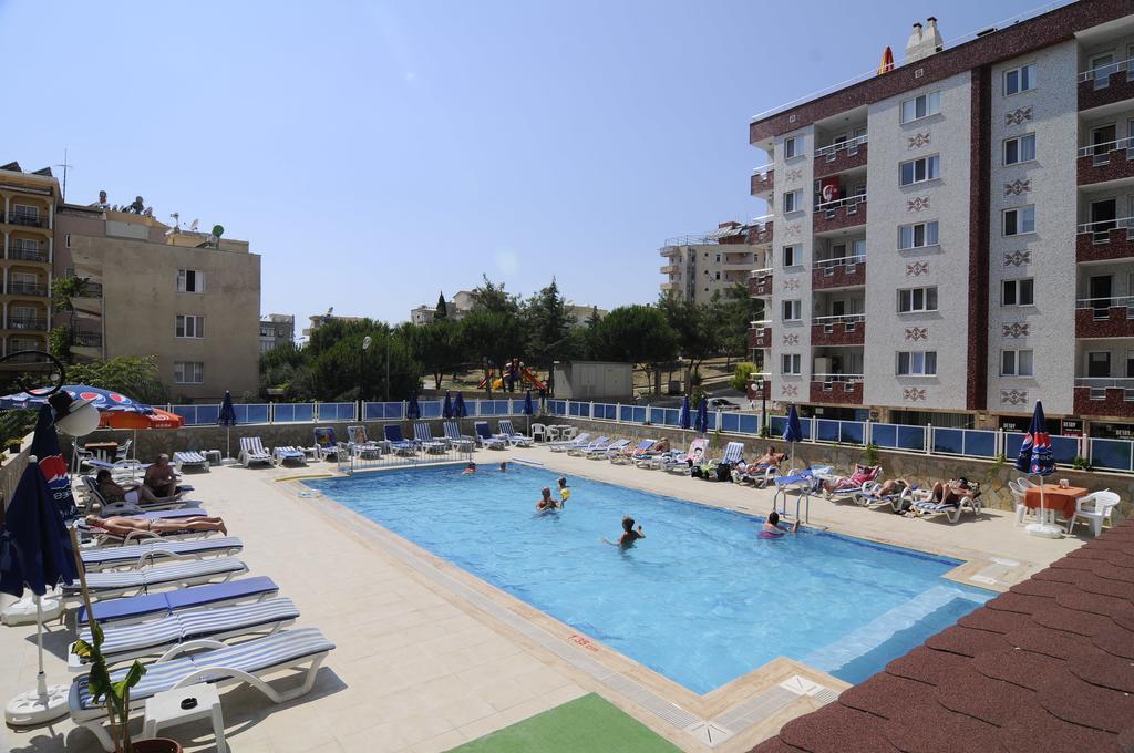 Altinbas Apart Hotel Кушадасъ Екстериор снимка