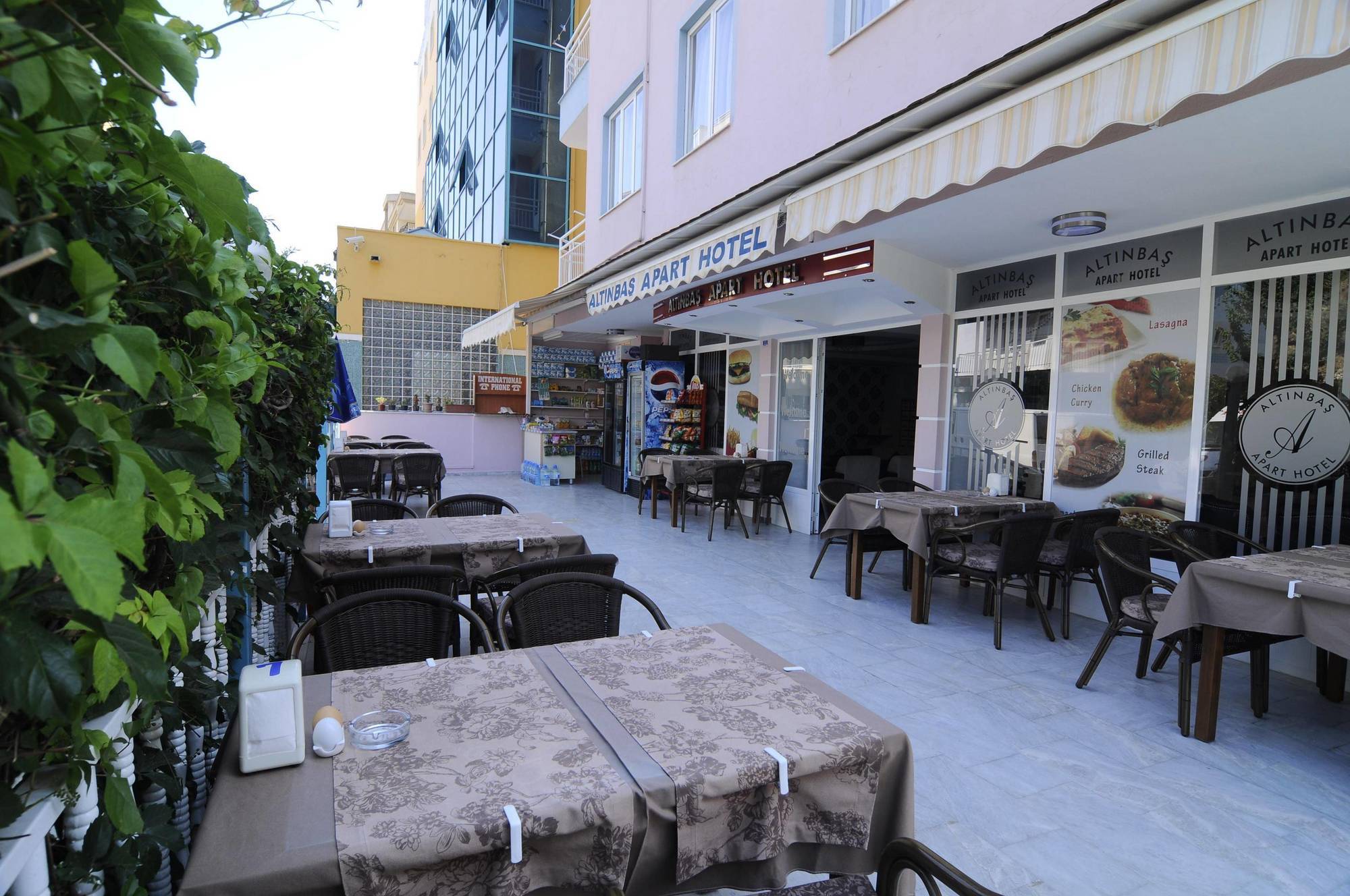 Altinbas Apart Hotel Кушадасъ Екстериор снимка